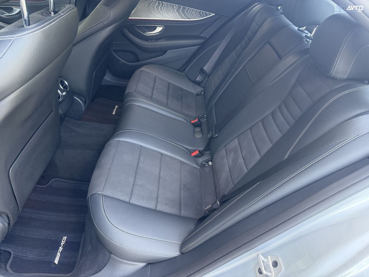 Zunanja slika - Mercedes-Benz E-Razred - E220d AMG WIDE MULTIBEAM WEBASTO PRIKLOP ALU20 - 14