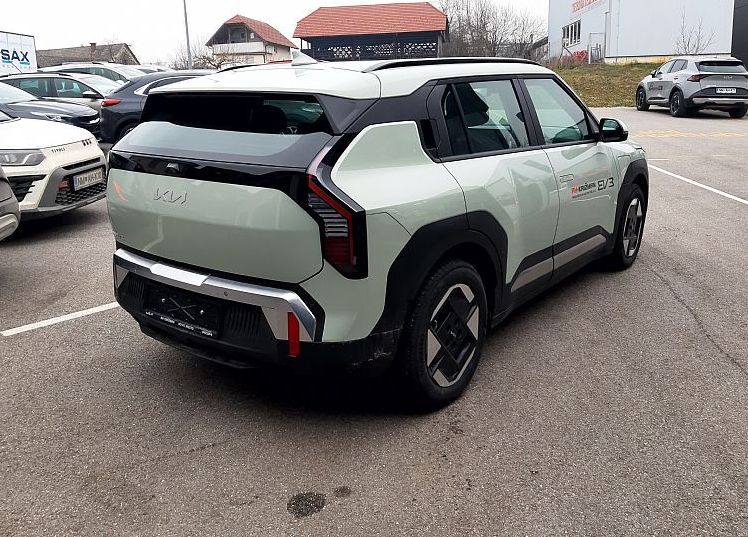 Zunanja slika - KIA EV3 - 58.3 kWh baterija. 150 kW  204 KM  Star - 3