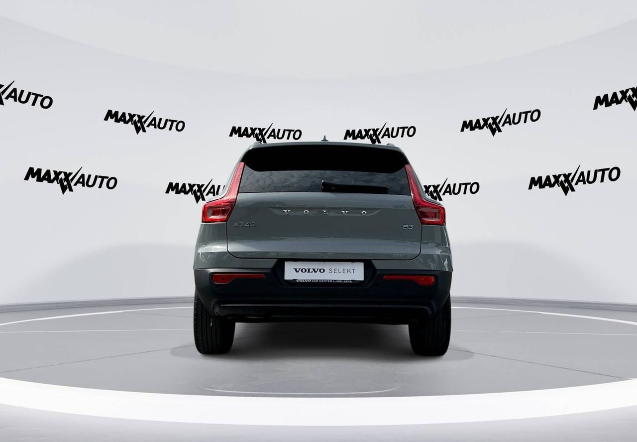 Zunanja slika - Volvo XC40 - B3P Plus Dark Avt - 5