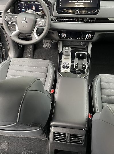 Zunanja slika - Mitsubishi Outlander - PHEV 4WD 2.4 Intense Avt. AKCIJA - 10