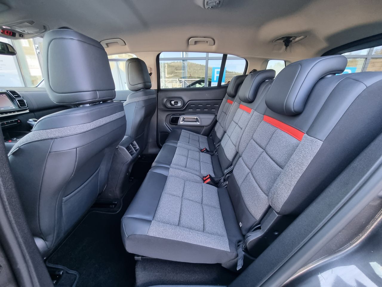 Zunanja slika - Citroën C5 - Feel Pack 1.2 PureTech - MALO KM - LEPO OHRANJEN - 20