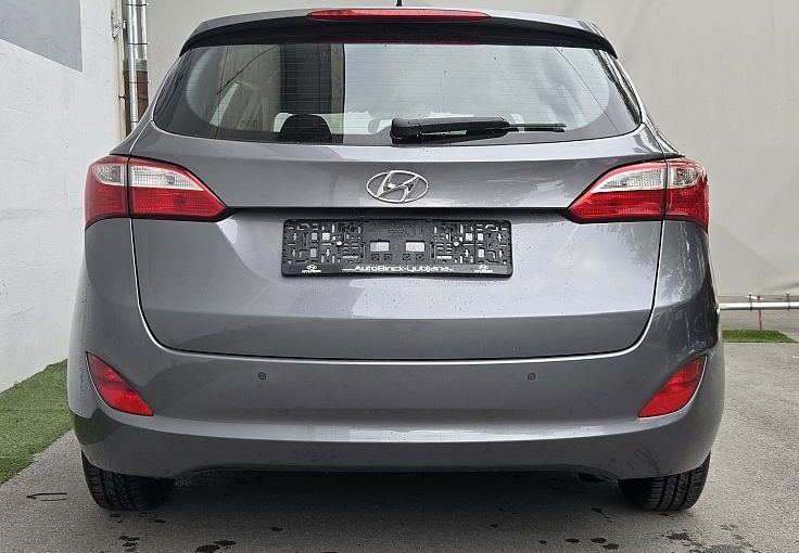 Zunanja slika - Hyundai i30 Wagon - 1.6 GDi Comfort - 5
