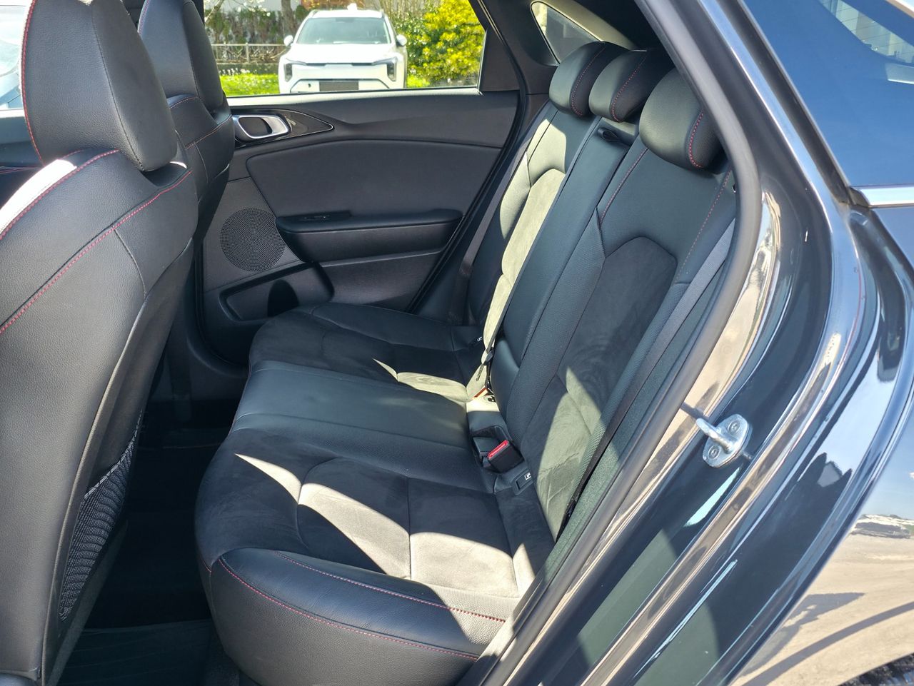 Zunanja slika - KIA Ceed - 1,6 T-GDI GT ISG DCT - 7