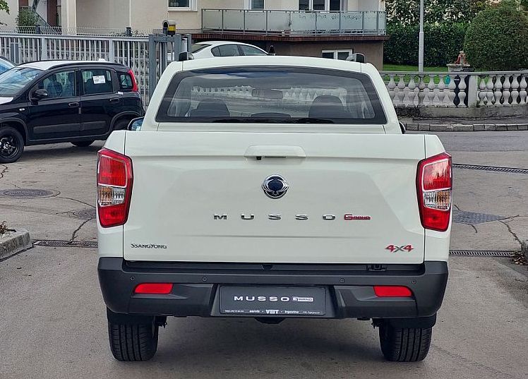 Zunanja slika - KG Mobility Musso - 2.2 XDi ULTIMATE 4x4 A T VEČ BARV - 5