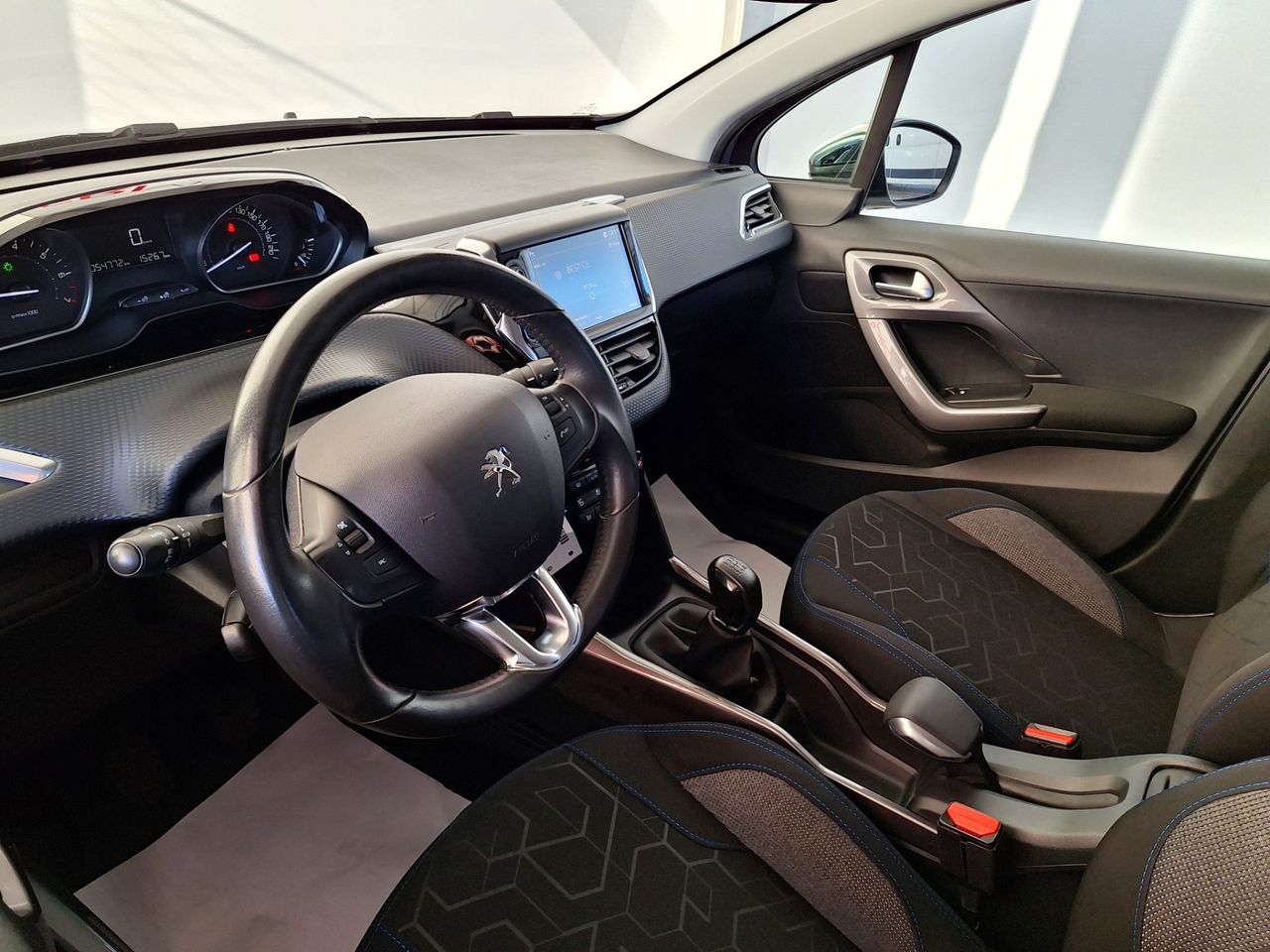 Zunanja slika - Peugeot 2008 - 1,2 PureTech 82 Style - 3