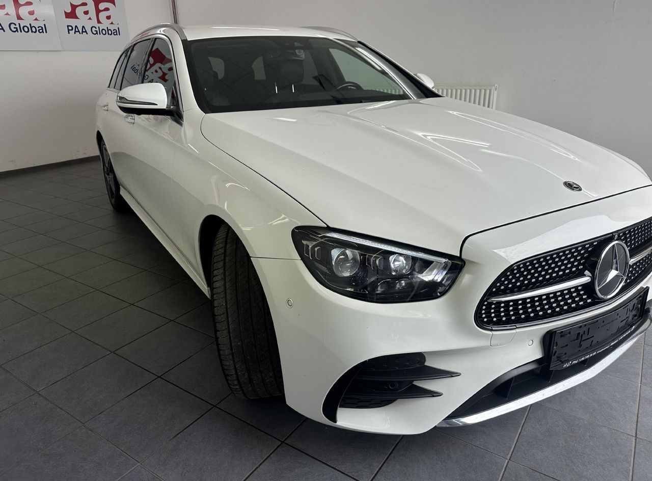 Zunanja slika - Mercedes-Benz E-Razred - E 220 d T AMG Line Avt.USNJE.KAMERA.LED.NAVI.KLJUK - 12