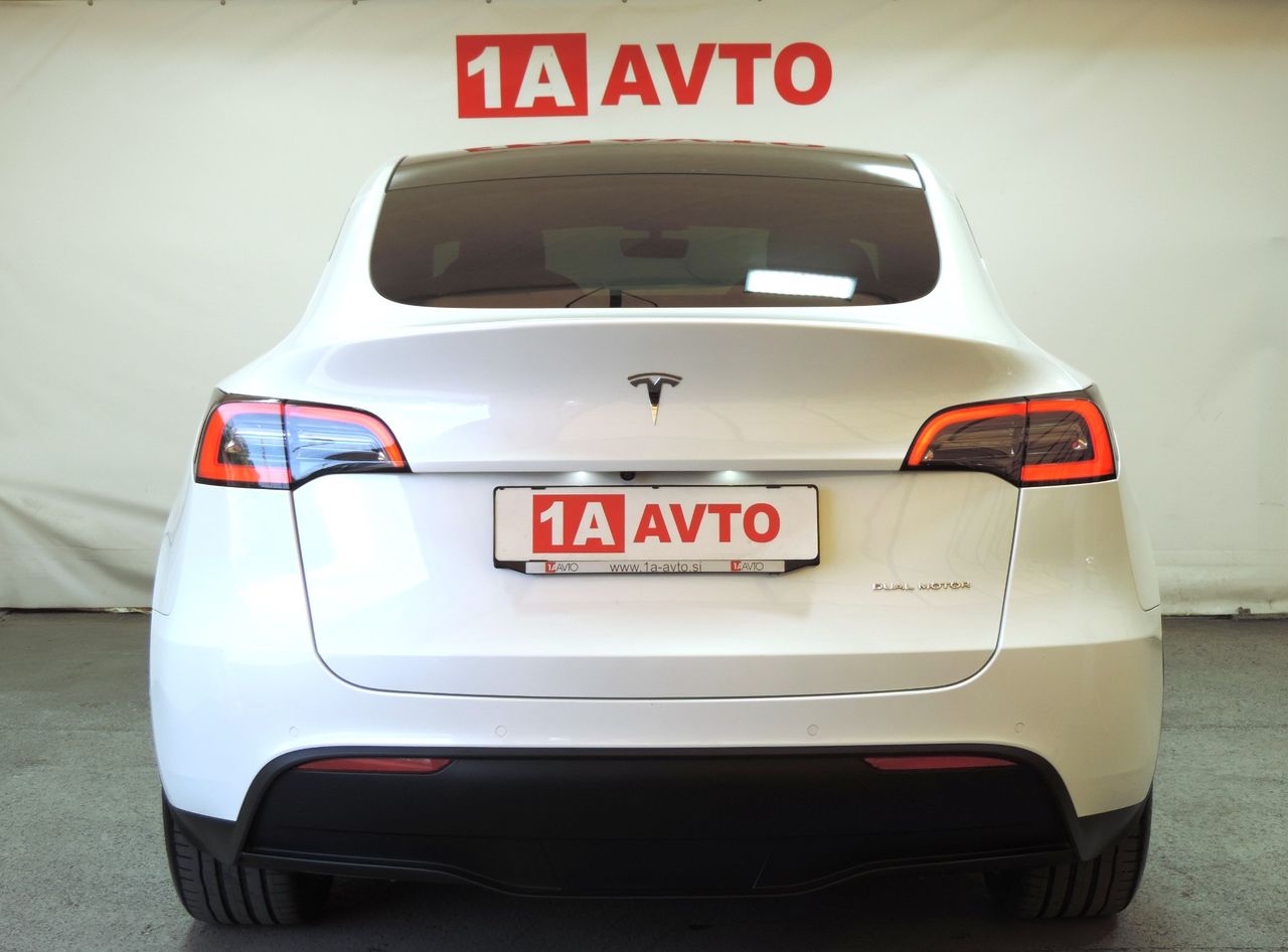 Zunanja slika - Tesla Model Y - Long Range All-Wheel Drive - 6