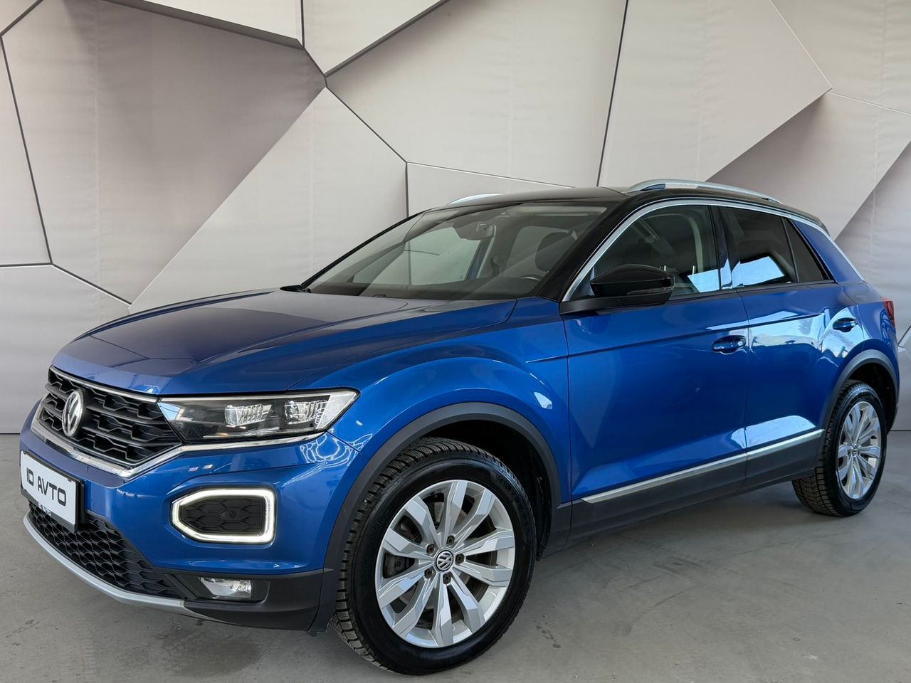 Zunanja slika - VW T-Roc - 2.0 TDI 4M AUT. - 2