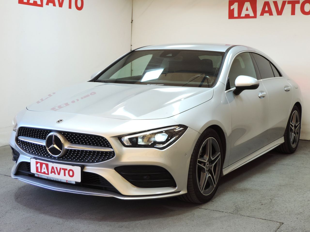 Zunanja slika - Mercedes-Benz CLA-Razred - 200 Aut. AMG LINE  LED-KAMERA-ALCANTARA - 1