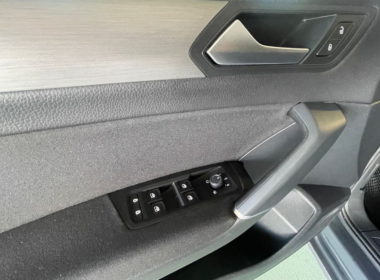 Zunanja slika - VW Touran - 2.0 TDI Family Final Edition LED.NAVI.2XPDC.KAMERA - 14