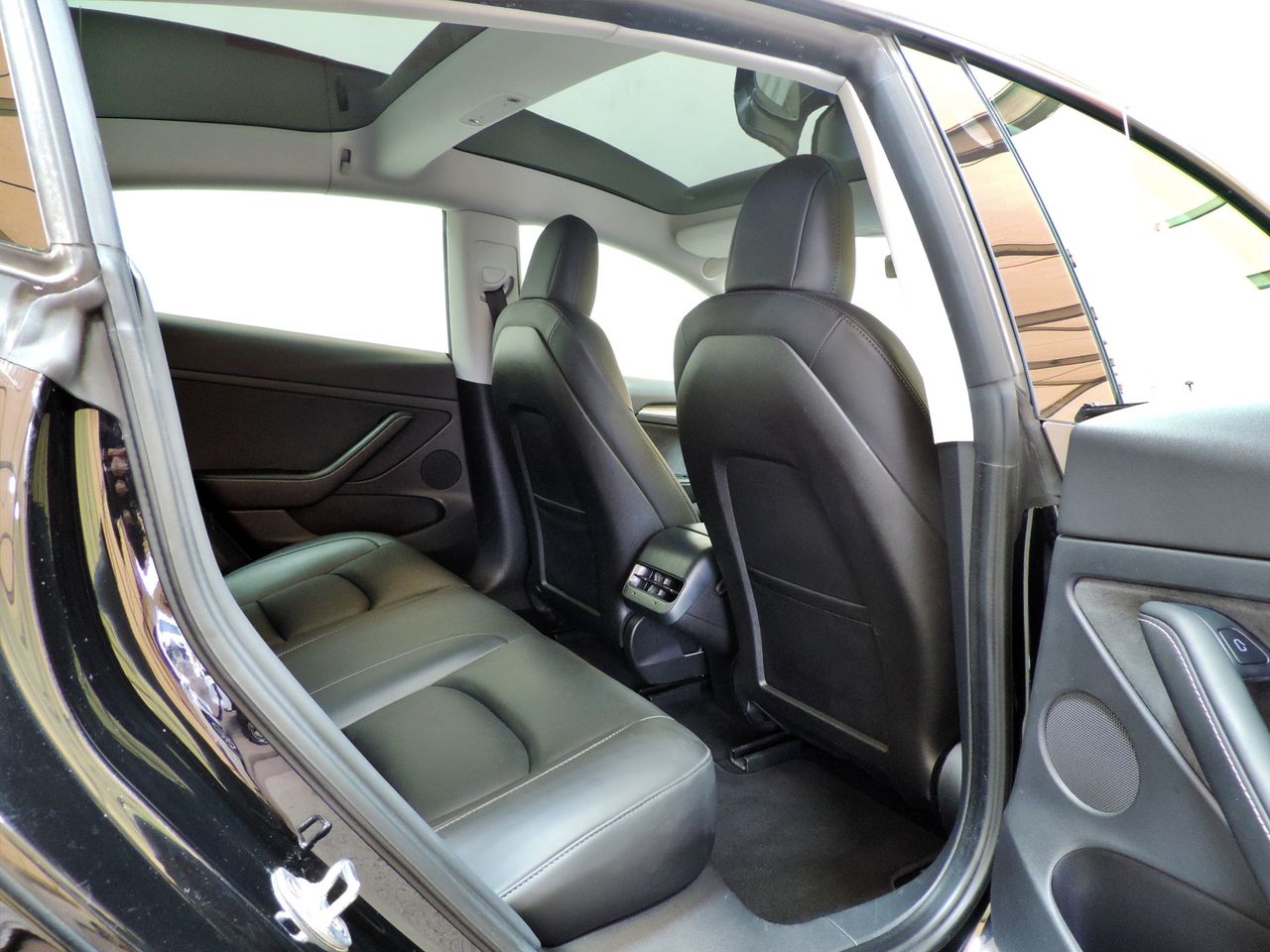 Zunanja slika - Tesla Model 3 - Performance AWD - 12