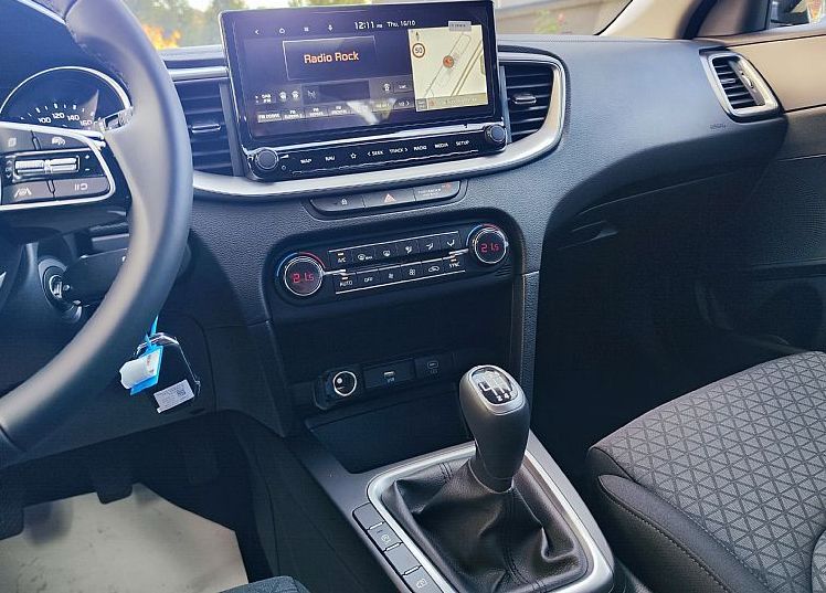 Zunanja slika - KIA Ceed - 1.0 T-GDi LX Champion+ ISG. M T 74 kW - 7