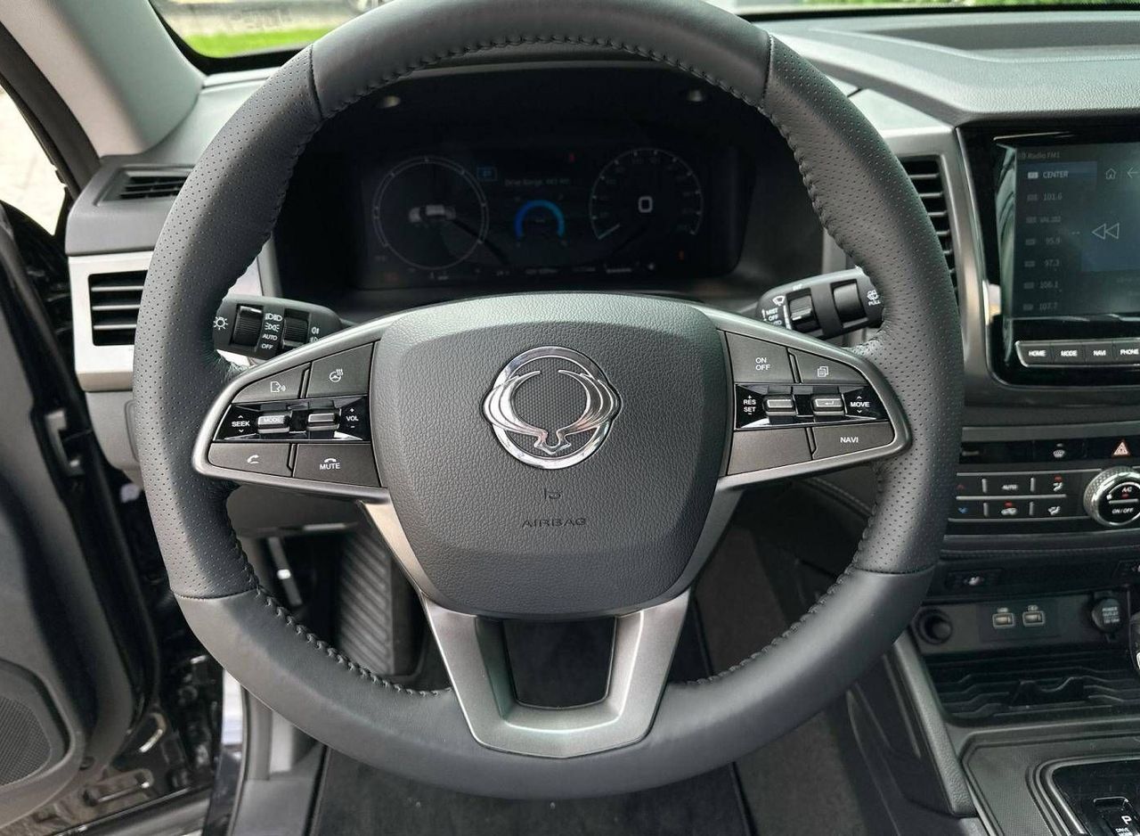 Zunanja slika - SsangYong Musso - Grand 2.2 XDi Ultimate 4WD AT - 14