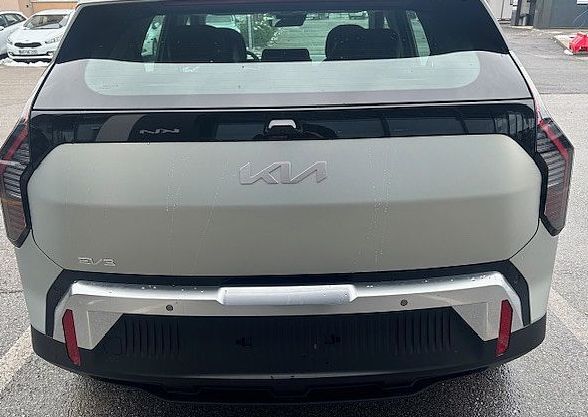 Zunanja slika - KIA EV3 - KIA  STAR  58.3 kWh  - 204 KM - 5