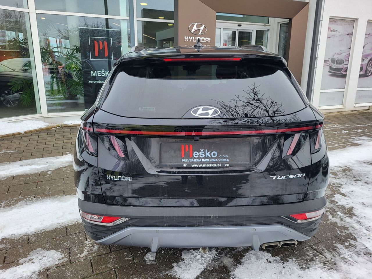 Zunanja slika - Hyundai Tucson - 1.6 CRDI Premium SLO-1last-servi-navi-acc-alu-kame - 7