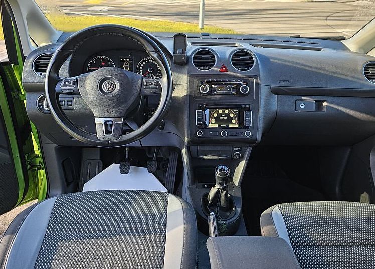 Zunanja slika - VW Caddy - Cross 2.0 TDI 4Motion|webasto|BIxenon|navi|2xgume - 8