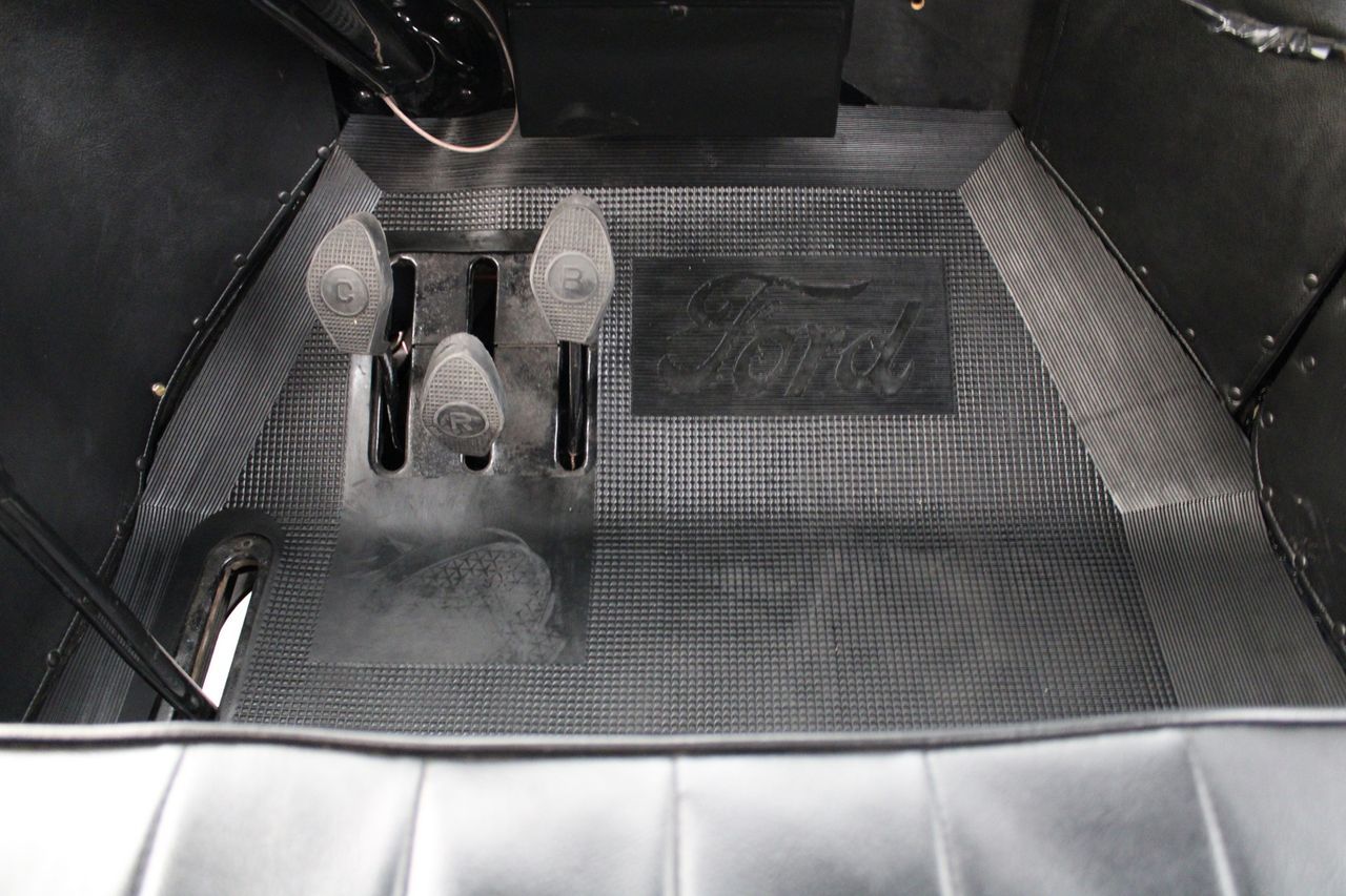 Zunanja slika - Ford Model T - Ford  convertible - 10