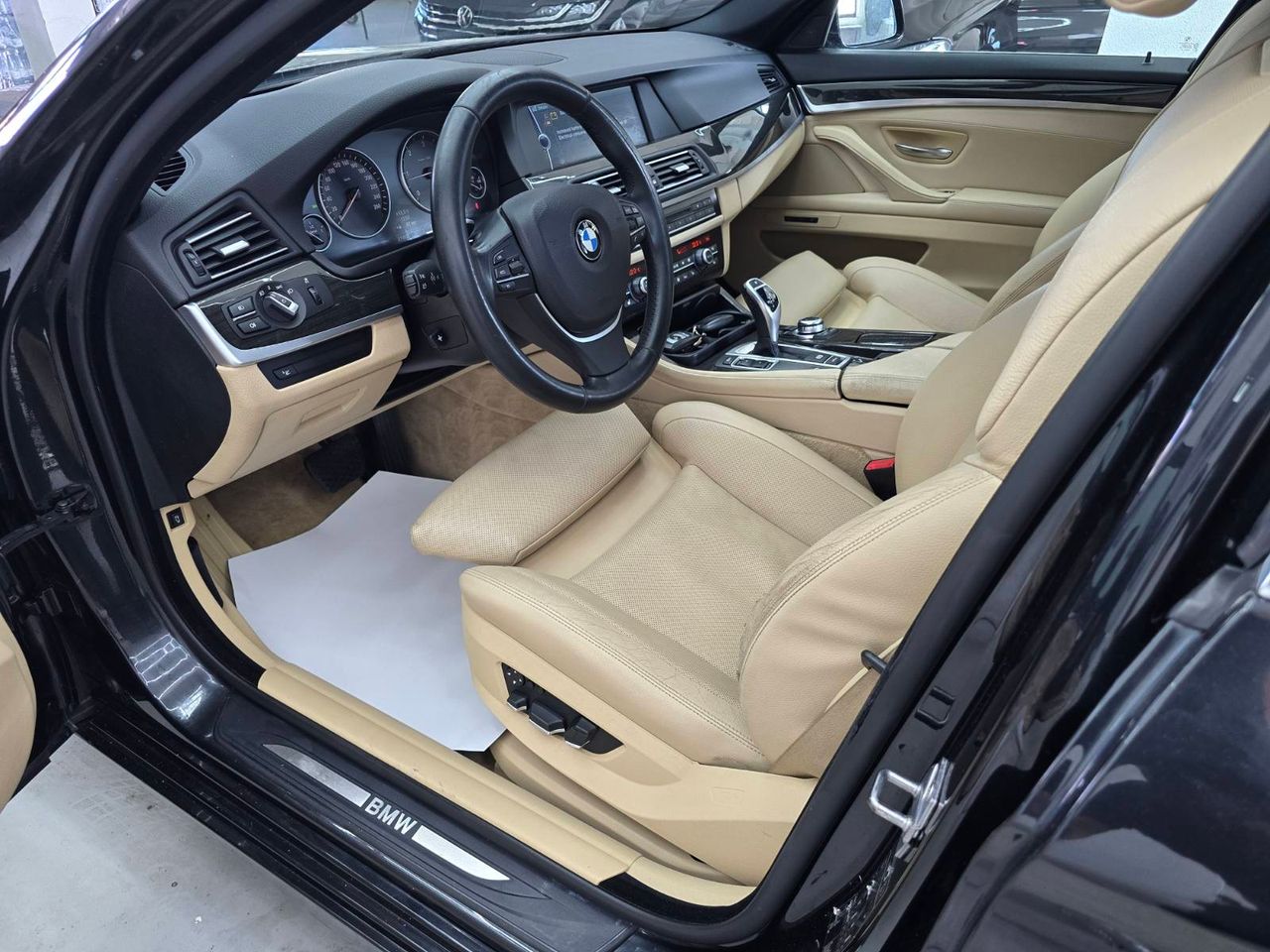 Zunanja slika - BMW Serija 5 - 530d AUT. - 9