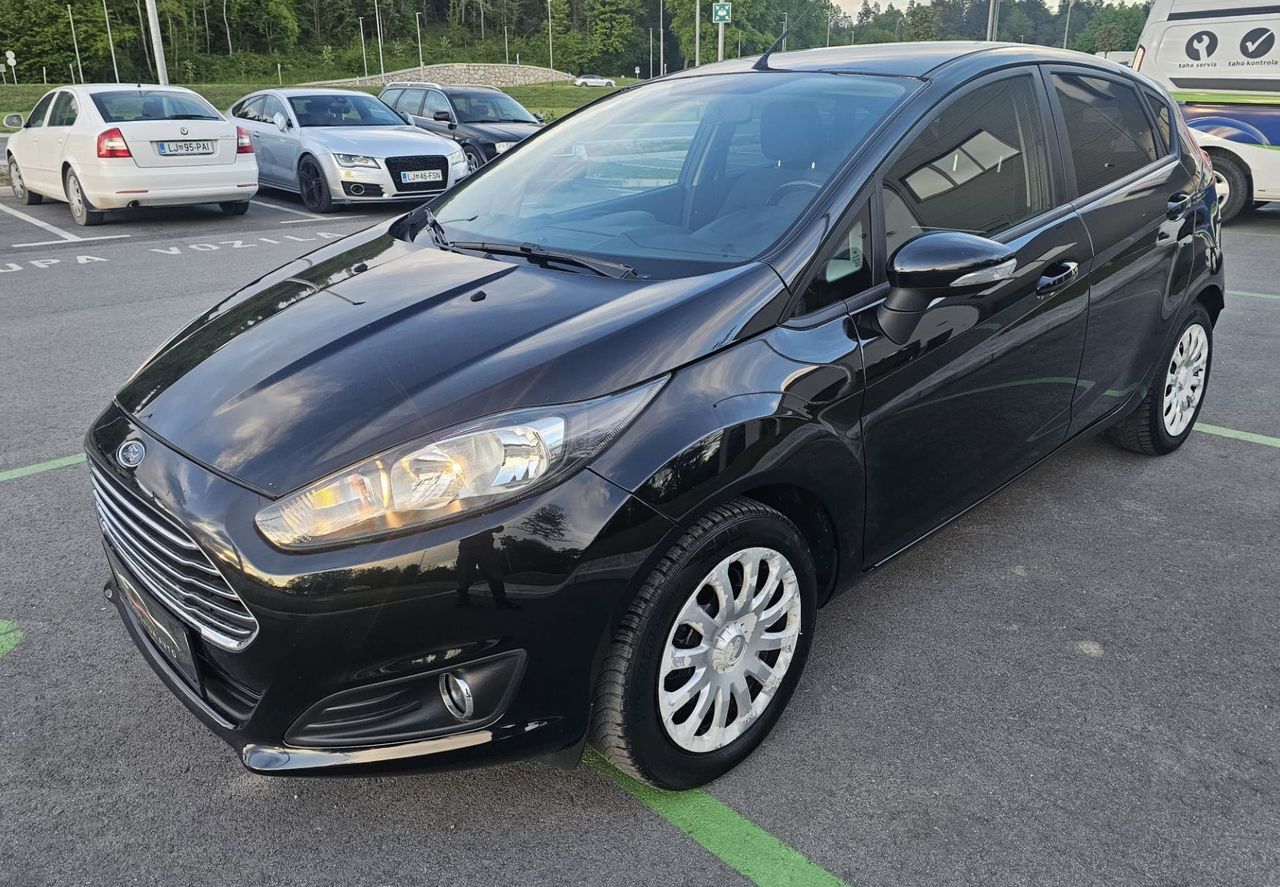 Zunanja slika - Ford Fiesta - 1.4 Trend|SLO|multifunkcija|AVTOklima|bluetooth|USB - 1
