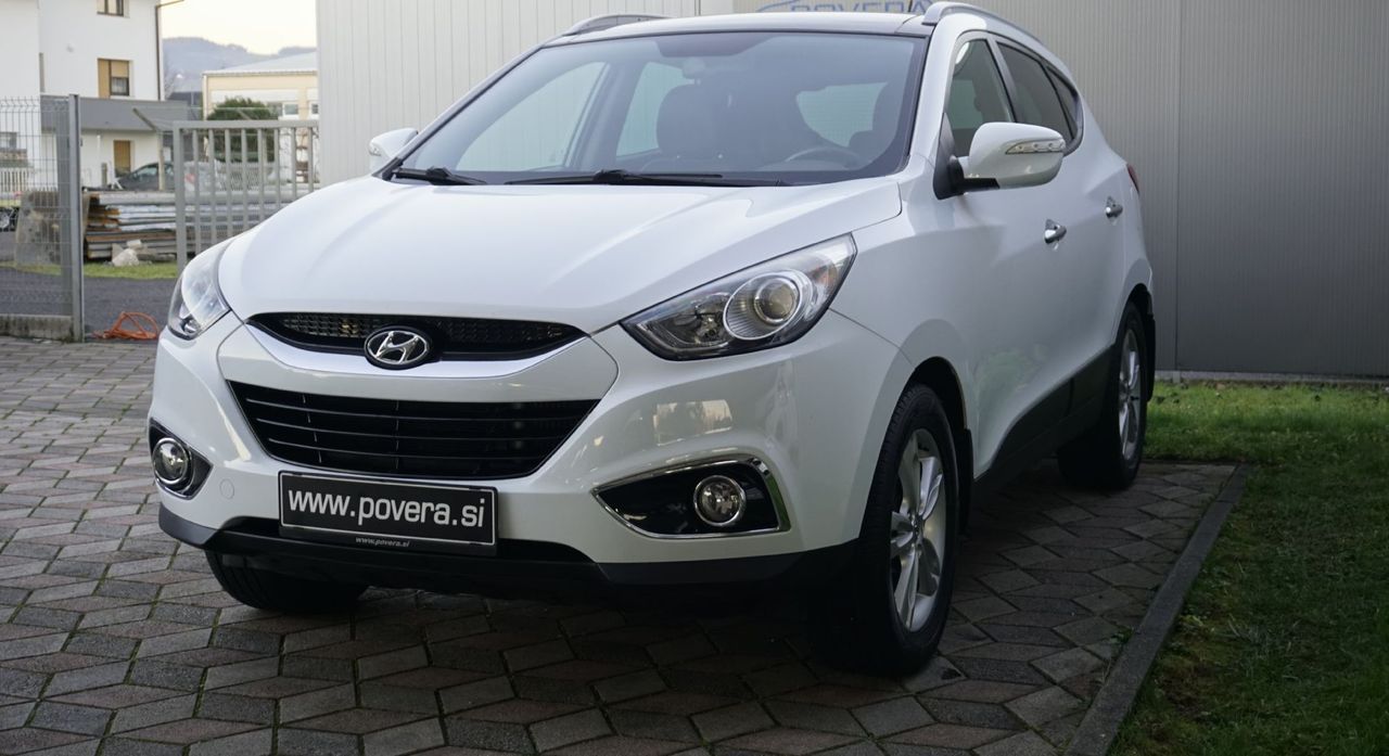 Zunanja slika - Hyundai ix35 - 2.0 CRDI Premium 4WD+USNJE+PANO.+KAMERA+1.LAST. - 3
