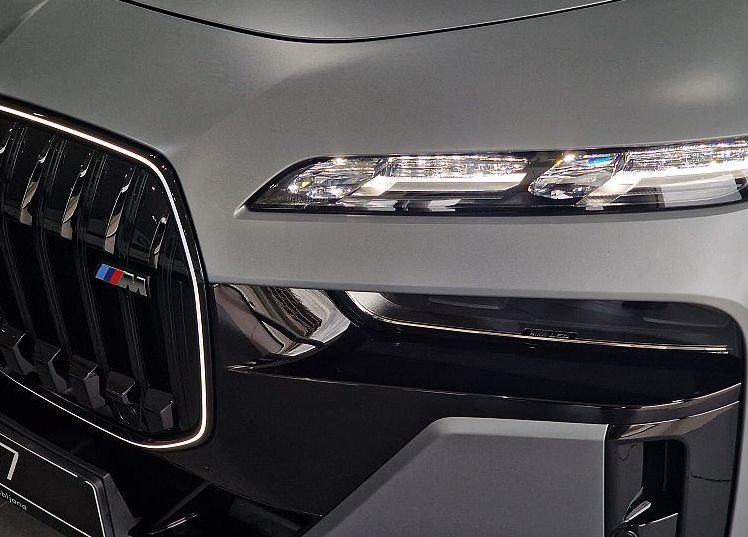Zunanja slika - BMW Serija 7 - : M760e xDrive M Sport - Performance - 6