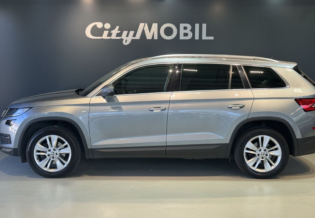 Zunanja slika - Škoda Kodiaq - 1.LASTNIK-SLO-4X4-DSG-LED-RADAR-KEYLES GO-GRETJE S - 6