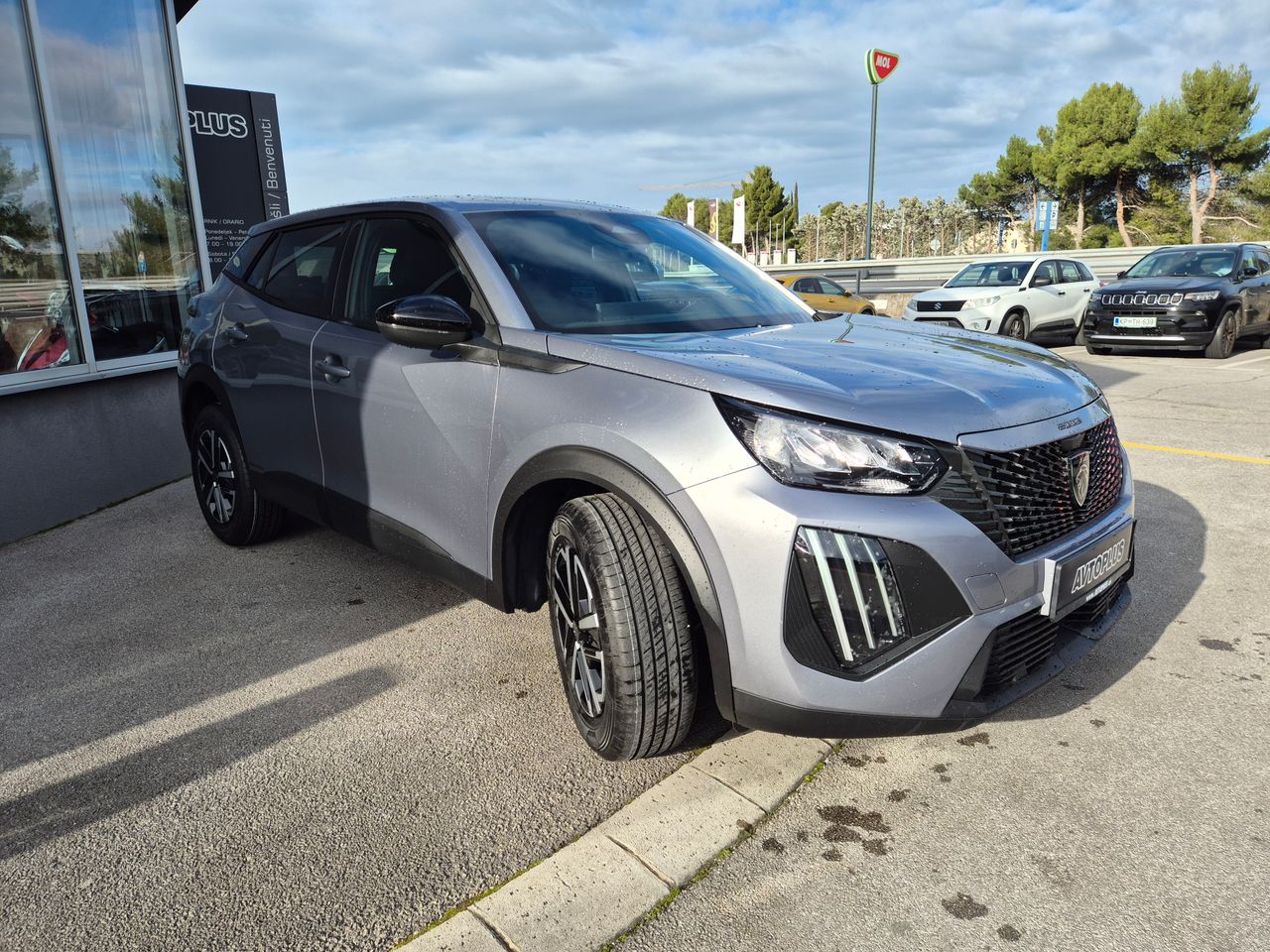 Zunanja slika - Peugeot 2008 - Active Pack HIBRID 110 - NA ZALOGI - 4
