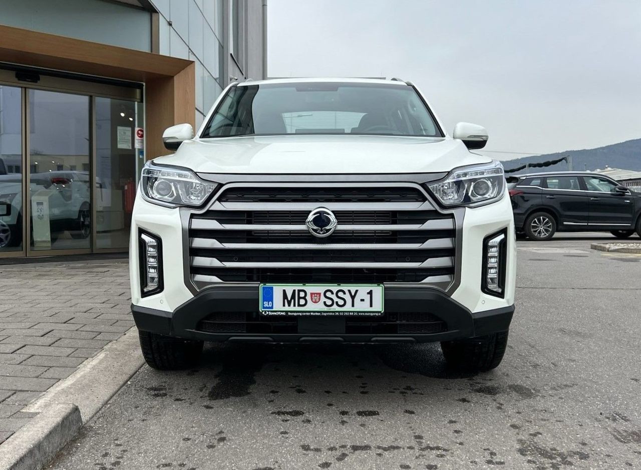 Zunanja slika - SsangYong Musso - Grand 2.2 XDi 4WD Ultimate AT-PDC-KAMERA-NAVI - 2