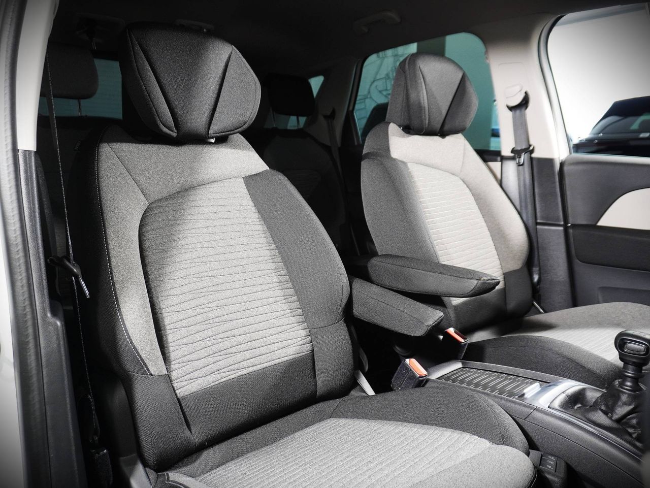 Zunanja slika - Citroën C4 - Spacetourer PureTech 130 S&S Feel - 17