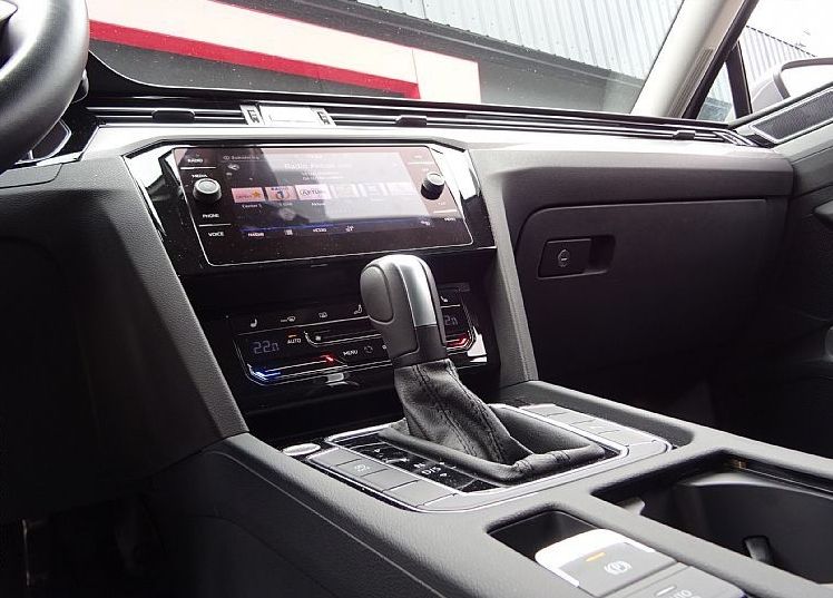 Zunanja slika - VW Passat - Variant 2.0 TDI DSG ELEGANCE 150KM - NAVI - VZRATNA KAMERA - 17