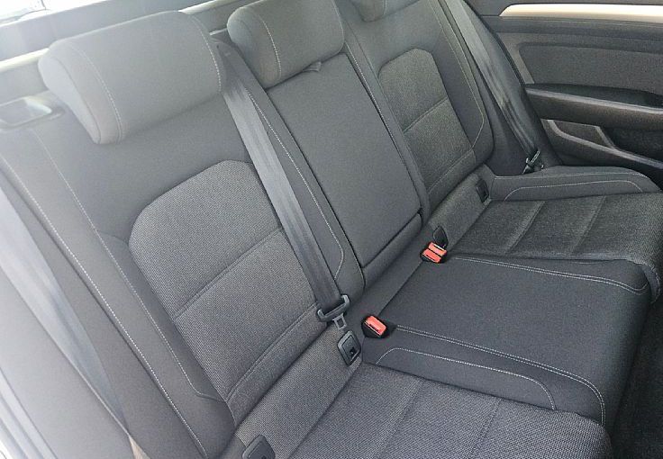 Zunanja slika - VW Passat - Variant 2.0 TDI 150ks DSG °FULL-LED° °NAVIGACIJA° °17-COL° - 9