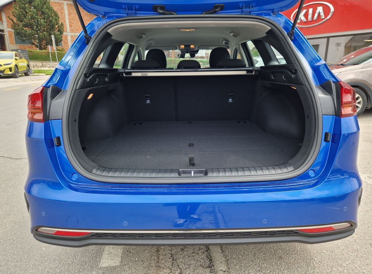 Zunanja slika - KIA Ceed - SW 1.5 T-GDi LX Champion + - 5