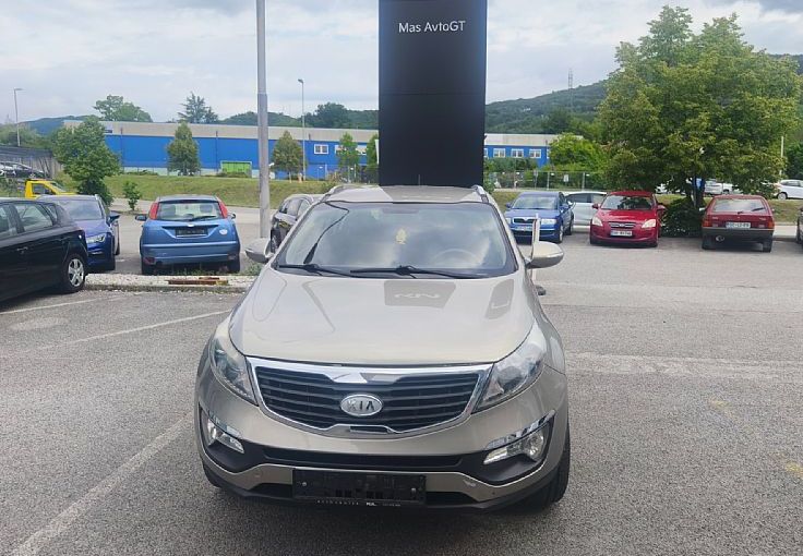 Zunanja slika - KIA Sportage - 2WD 1.7 CRDi Urban - 1