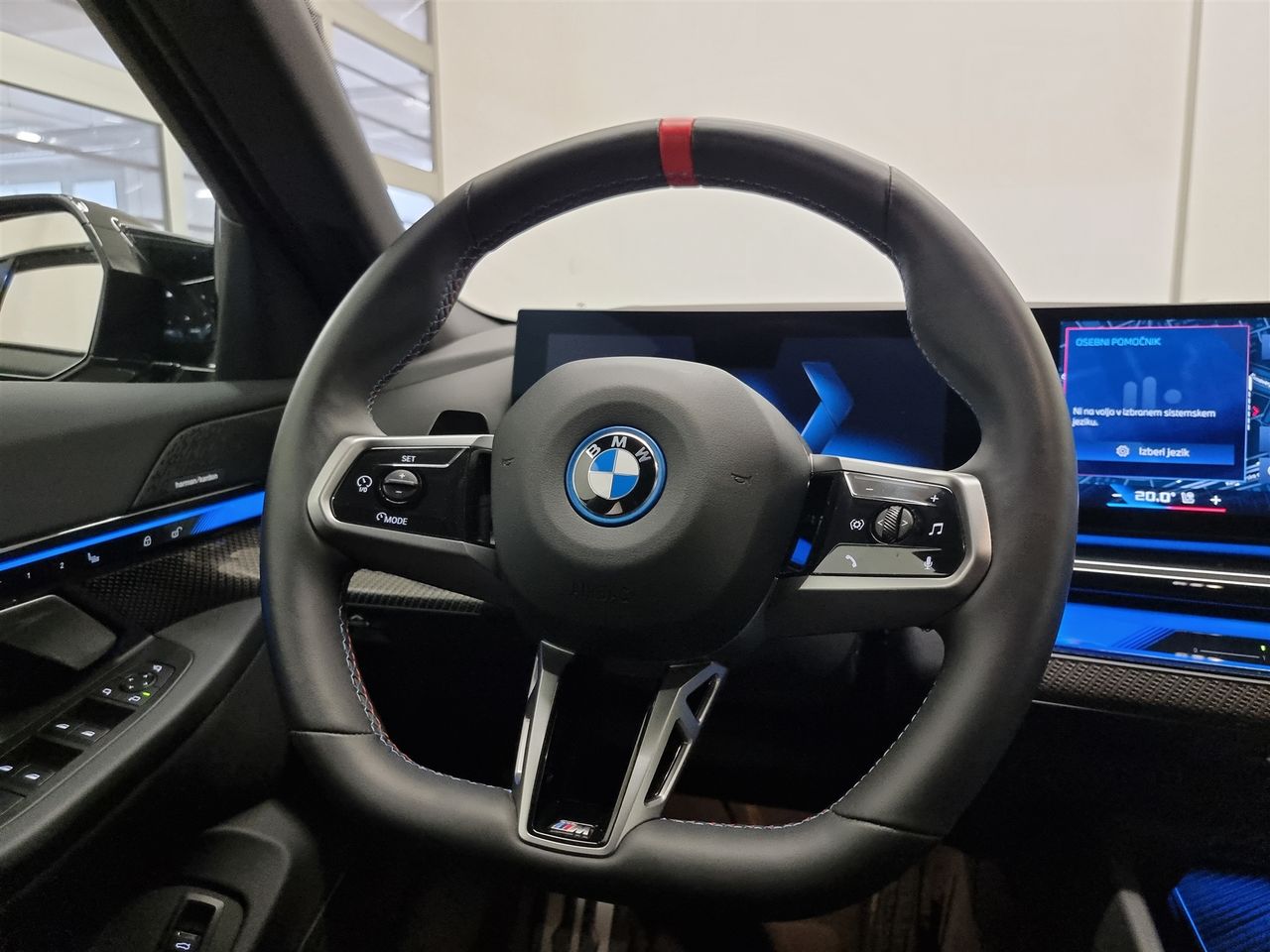 Zunanja slika - BMW i5 - M60 xDrive Limuzina - 19