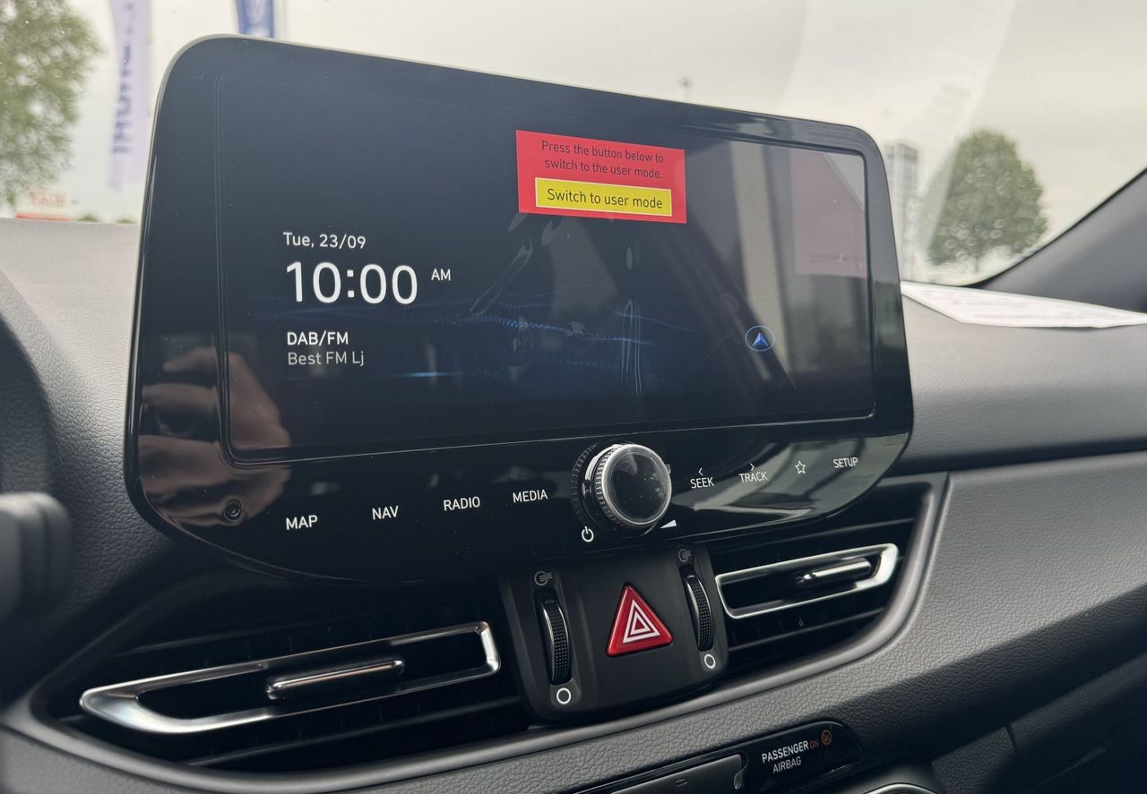 Zunanja slika - Hyundai i30 - 1.5 T-GDI 140 MHEV PREMIUM - 9