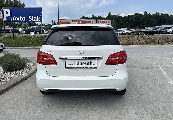 Zunanja slika - Mercedes-Benz B-Razred - 180 CDI LEPA KOMBINACIJA VOZILA - 4