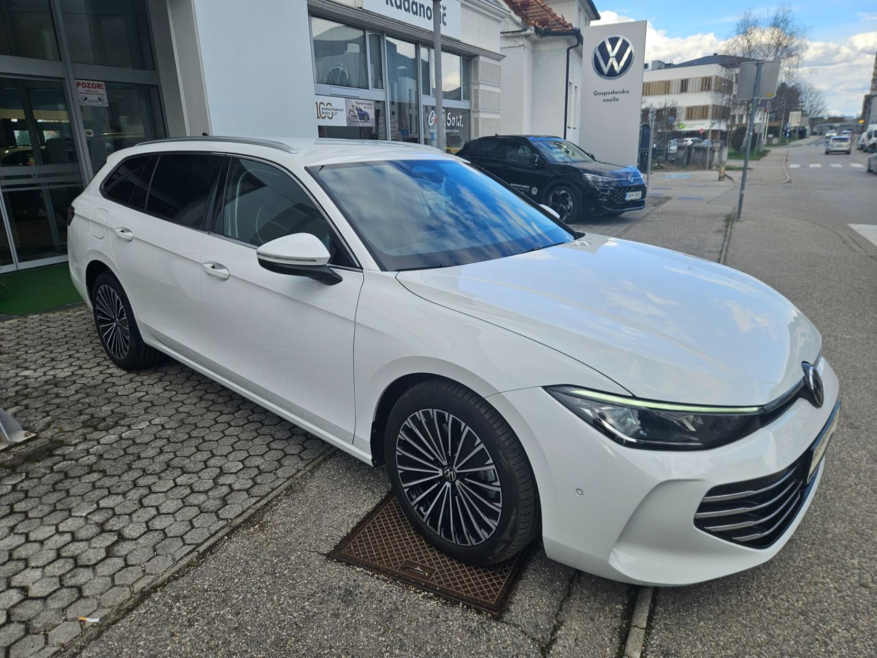 Zunanja slika - VW Passat - Variant 1.5 TSI eHybrid Elegance DSG - 2