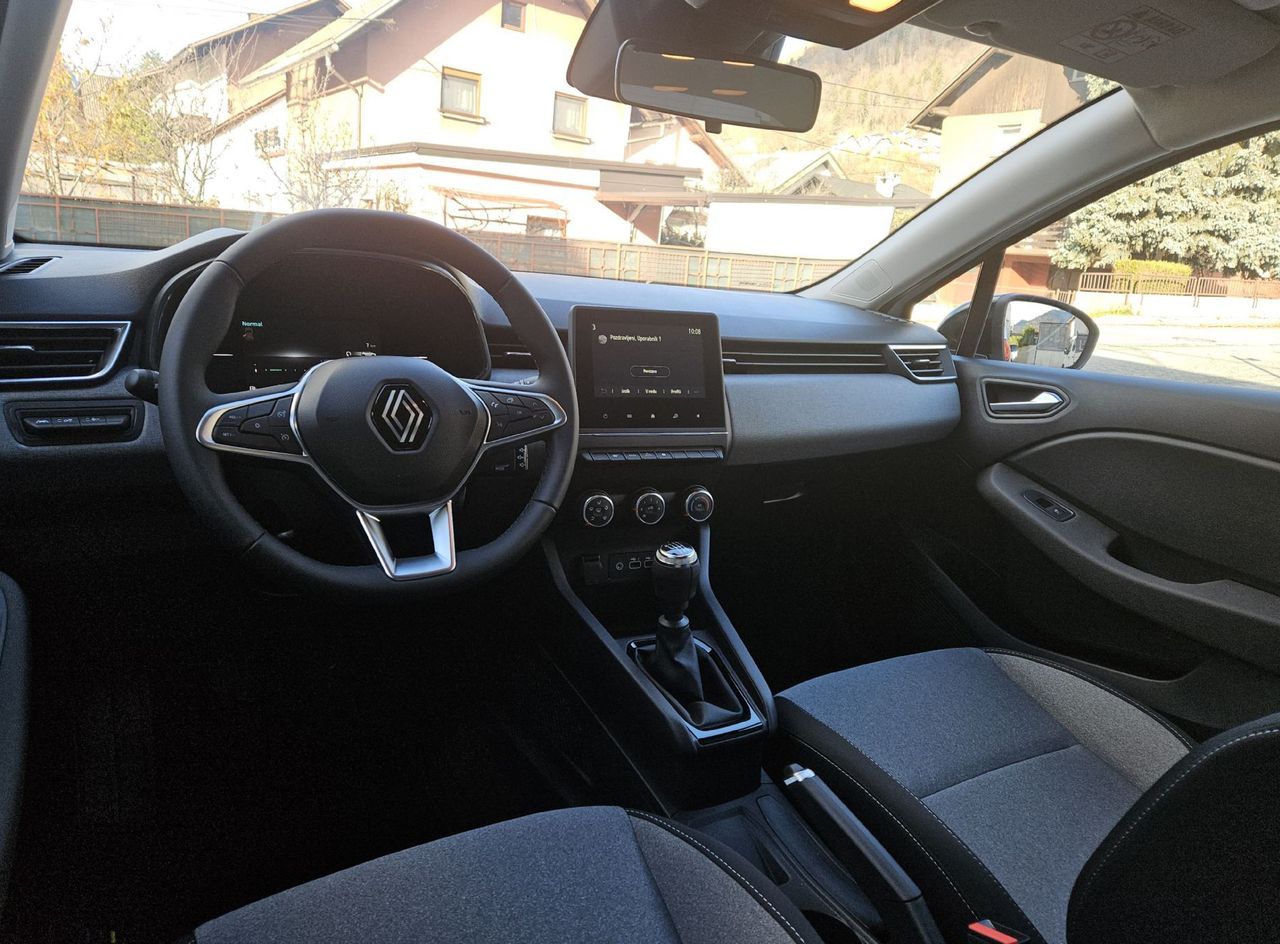 Zunanja slika - Renault Clio - 1.5 DCI BLUE 100 EVOLUTION - 7