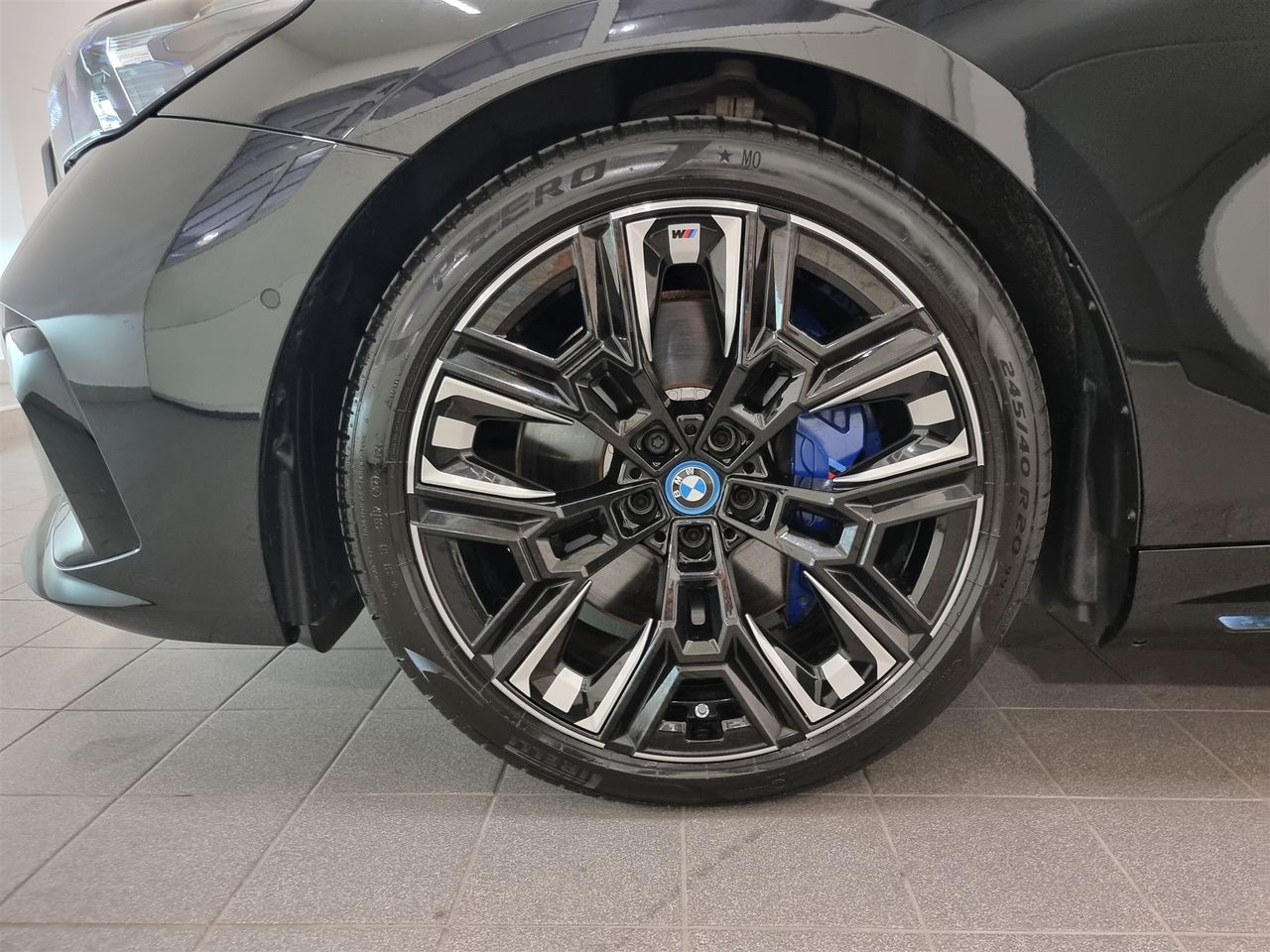 Zunanja slika - BMW i5 - M60 xDrive Limuzina - 3