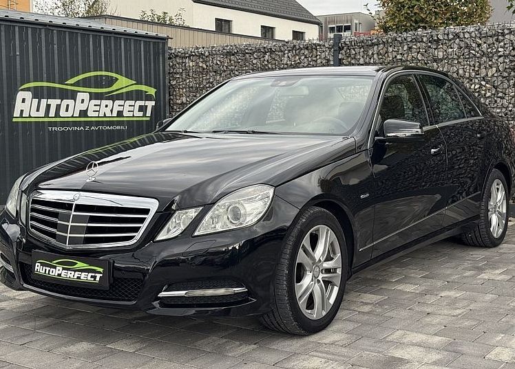 Zunanja slika - Mercedes-Benz E-Razred - E 220 CDI AVANTGARDE AVT GR SED NAVI PDC ACC - 3