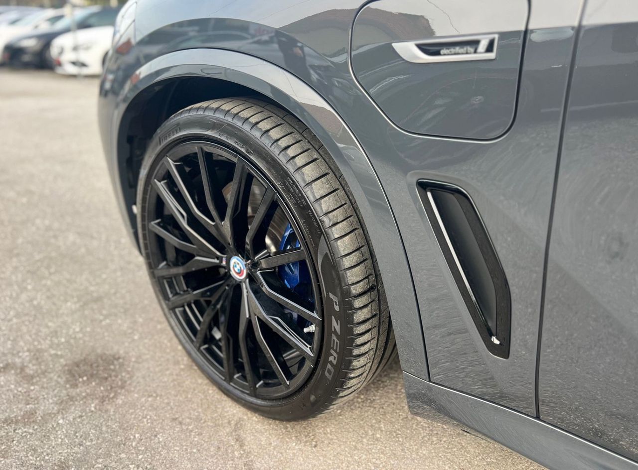 Zunanja slika - BMW X5 - serija : xDrive45e M SPORT LASER ACC PANO HEADuP ALU22 - 10