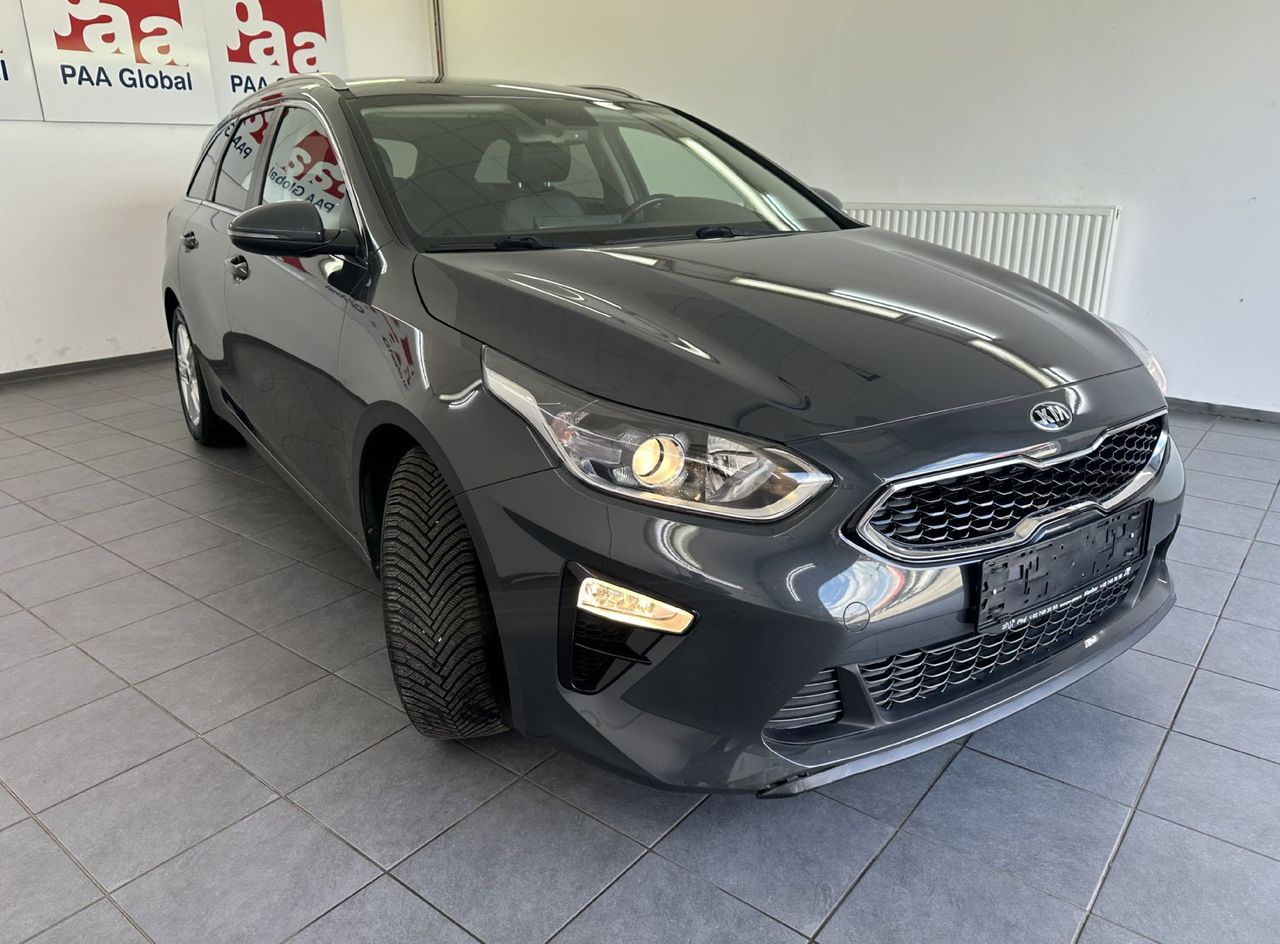 Zunanja slika - KIA Ceed - SW More 1.6 CRDi 136 MHEV.NAVI.USNJE.LED.SAMO 80000KM - 2