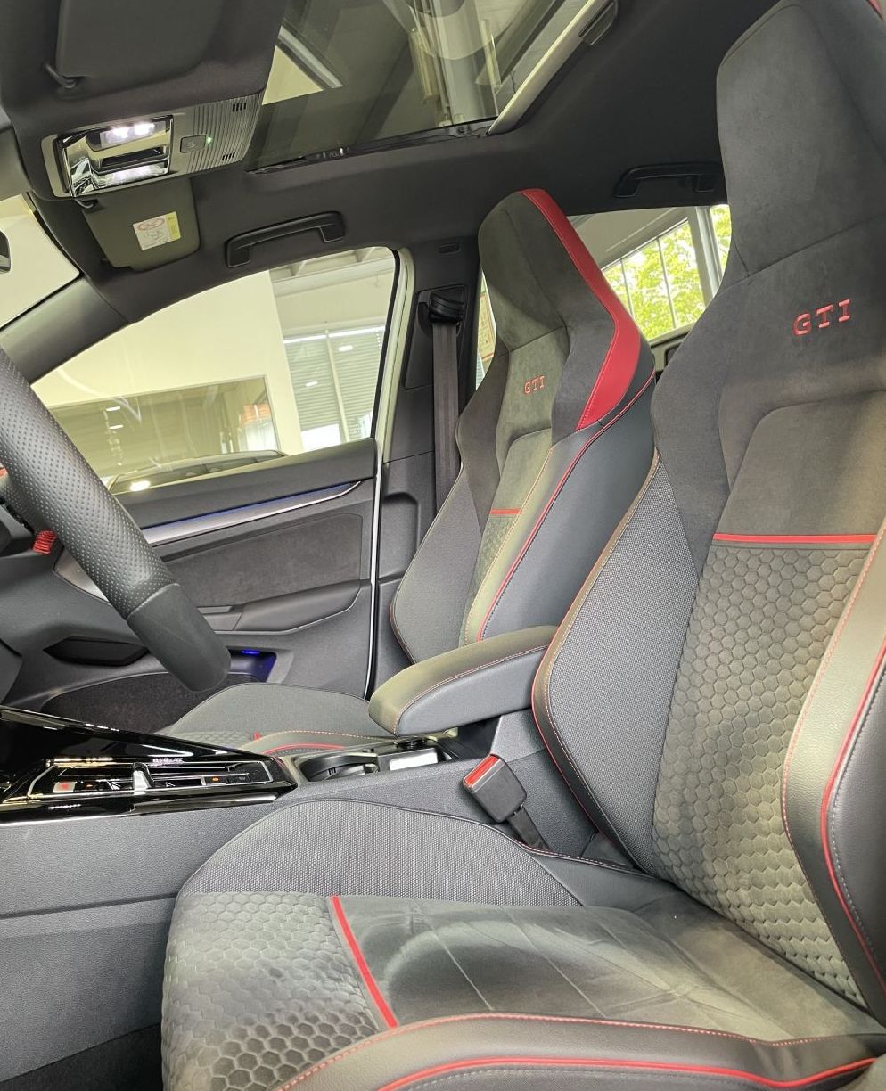 Zunanja slika - VW Golf - GTI-HEADUP-PANO-NAVI-GRETJE-LED-LANE-HARMAN KARDON - 9