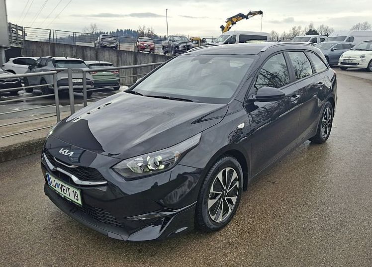 Zunanja slika - KIA Ceed - SW 1.5 T-GDi LX Champion+ ISG. M T 103 kW - 1
