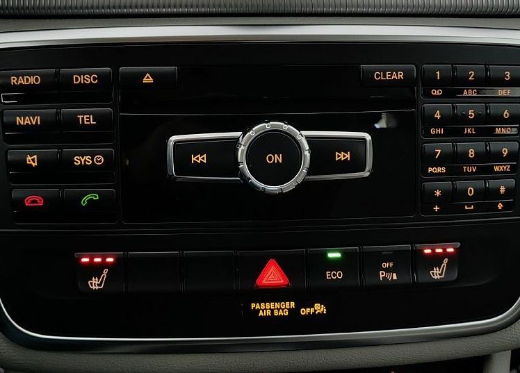 Zunanja slika - Mercedes-Benz GLA-Razred - 200-156KM-2XAMG-LINE-KAMERA-NAVI-GRET-SED-80.000KM - 16