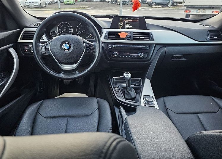 Zunanja slika - BMW Serija 3 - Gran Turismo: 318d Luxury Line - 9