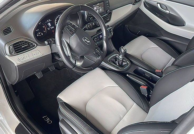 Zunanja slika - Hyundai i30 Wagon - 1.6 CRDI 110 PREMIUM SLOVENSKO POREKLO... - 4