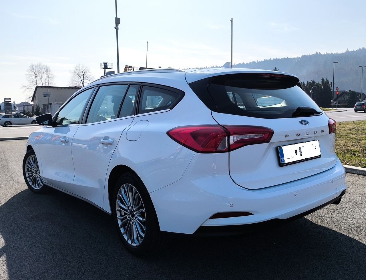 Zunanja slika - Ford Focus - 2.0 TDCI 150km avt-FULLED-RADAR-EL.KLJUKA - 2