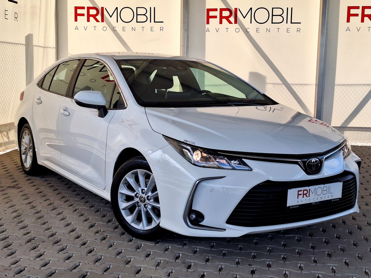 Zunanja slika - Toyota Corolla - 1,5 VVT-i Sol - 2