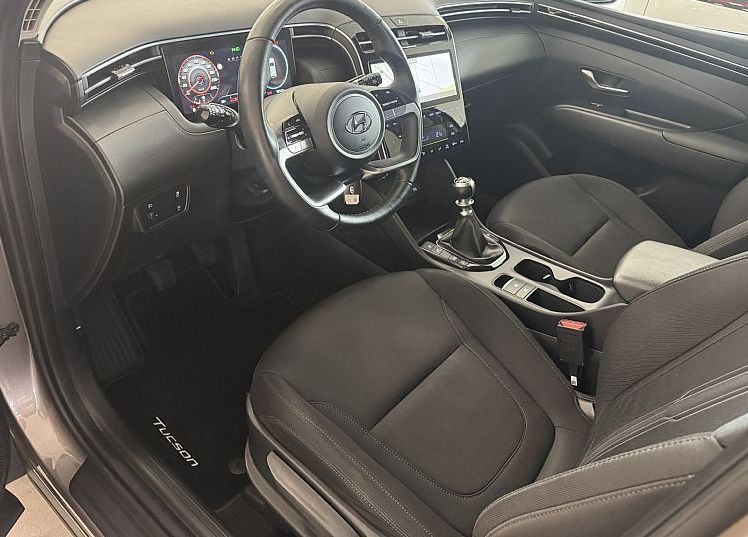 Zunanja slika - Hyundai Tucson - 1.6 CRDi STYLE LED NAVI ALU WINTER SLO 1.lastnik - 4